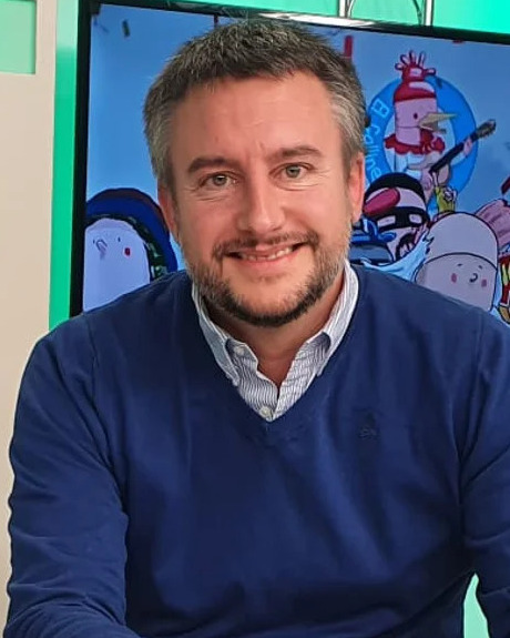 Dr. Álvaro Pérez-García